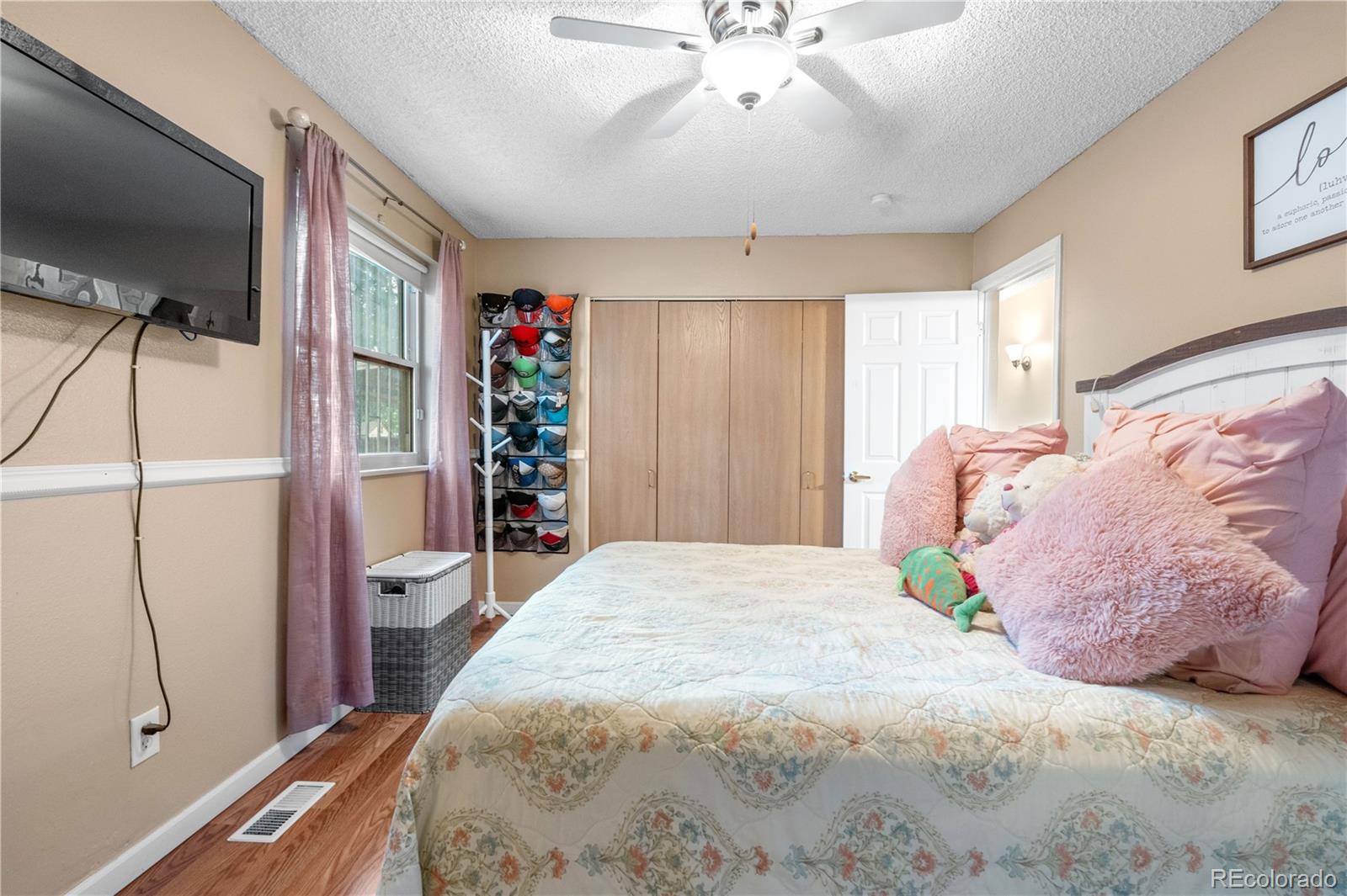 MLS Image #20 for 5563  blackhawk way,denver, Colorado
