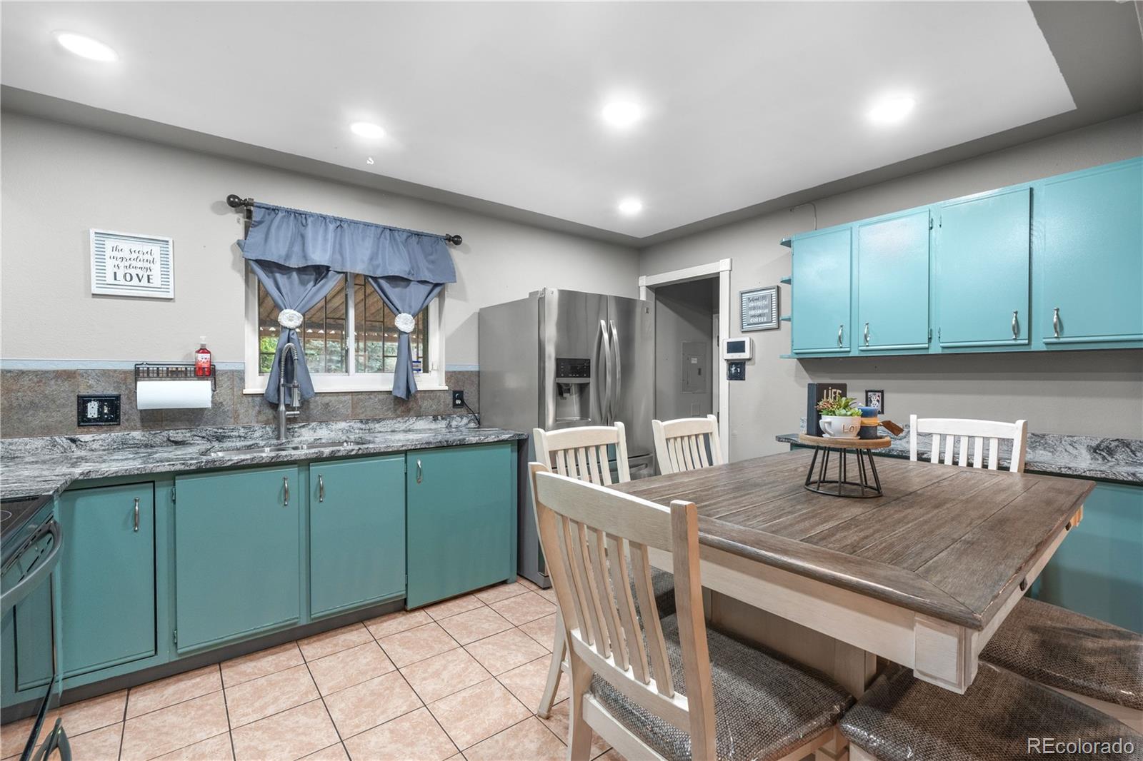 MLS Image #7 for 5563  blackhawk way,denver, Colorado