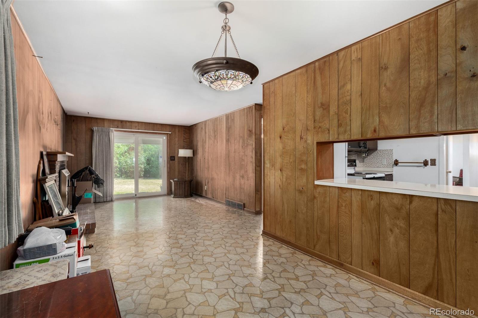 MLS Image #10 for 2718 s kendall way,denver, Colorado