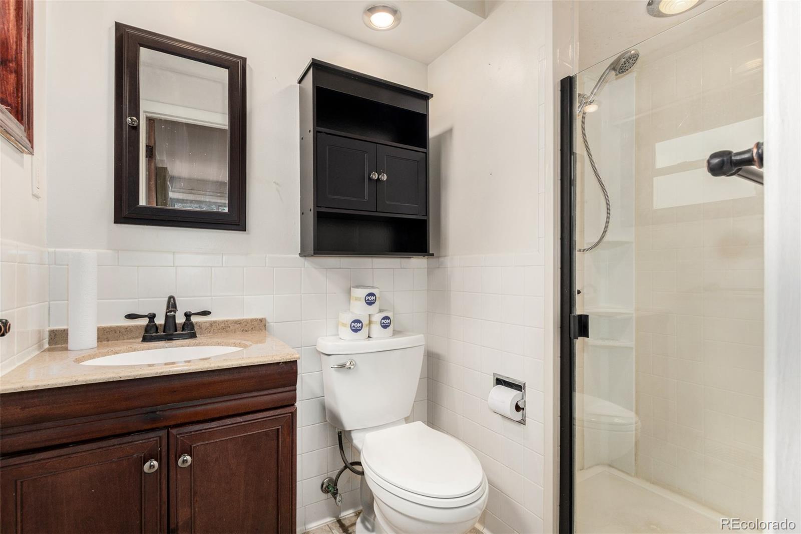 MLS Image #18 for 2718 s kendall way,denver, Colorado