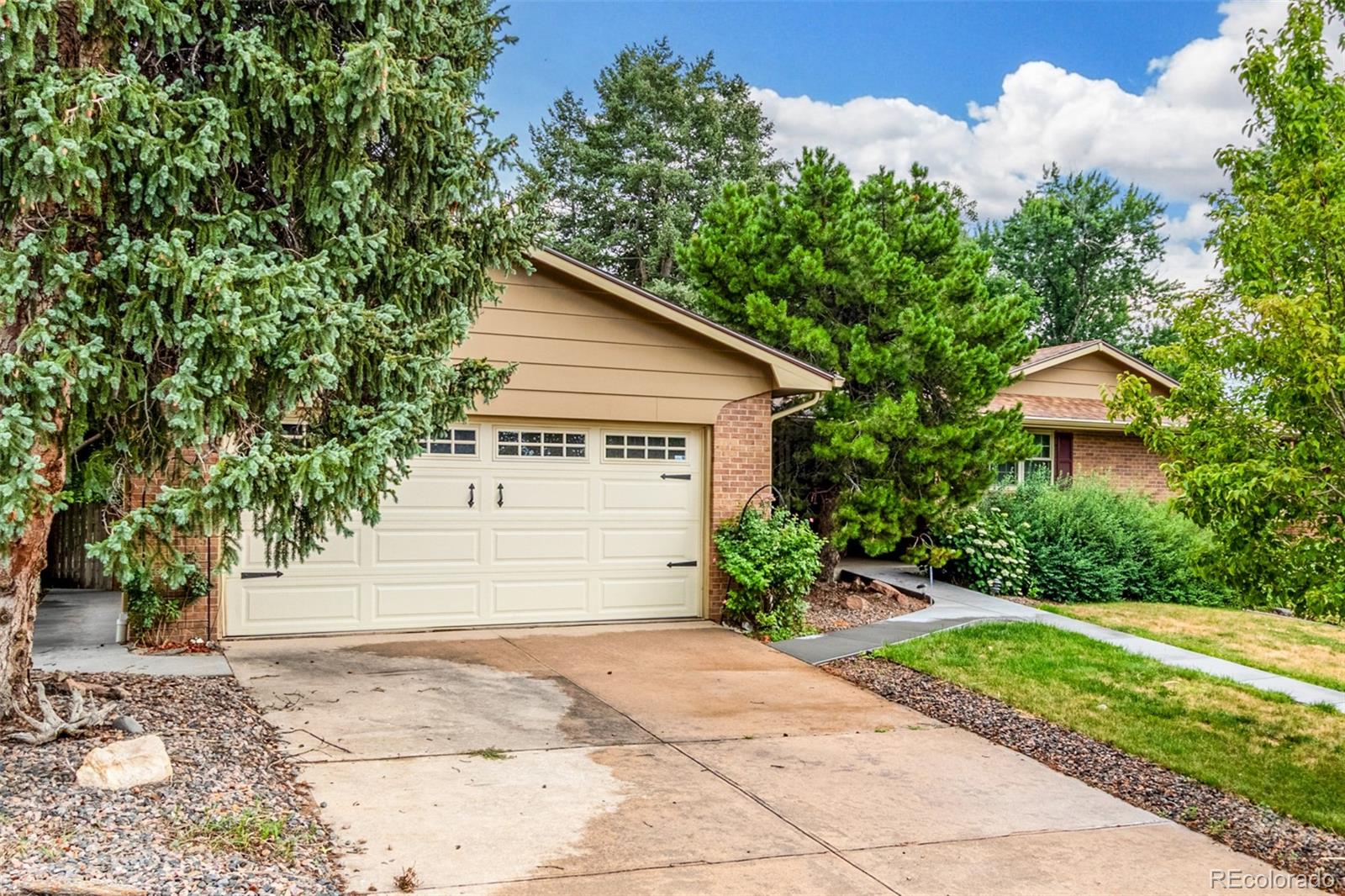 MLS Image #3 for 2718 s kendall way,denver, Colorado