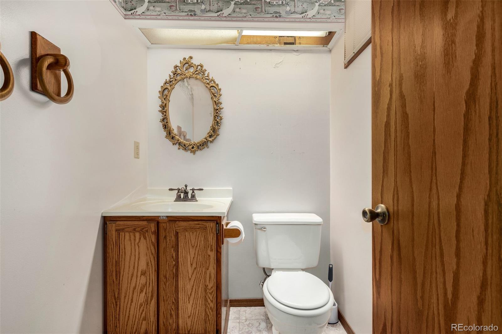 MLS Image #32 for 2718 s kendall way,denver, Colorado