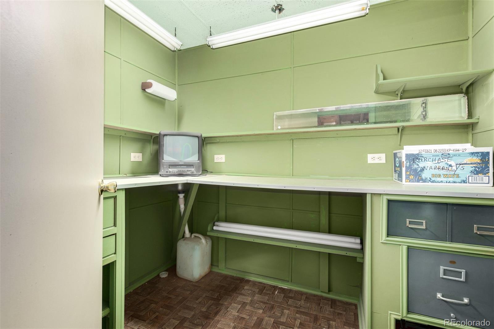 MLS Image #33 for 2718 s kendall way,denver, Colorado