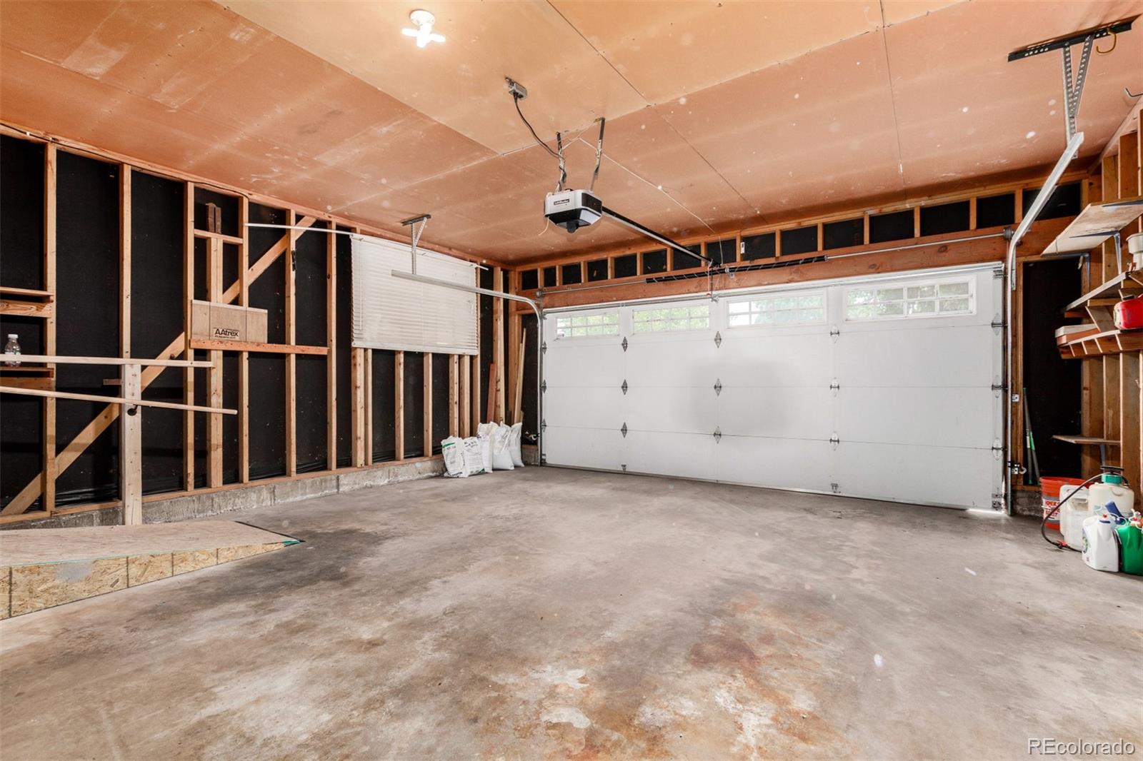 MLS Image #36 for 2718 s kendall way,denver, Colorado