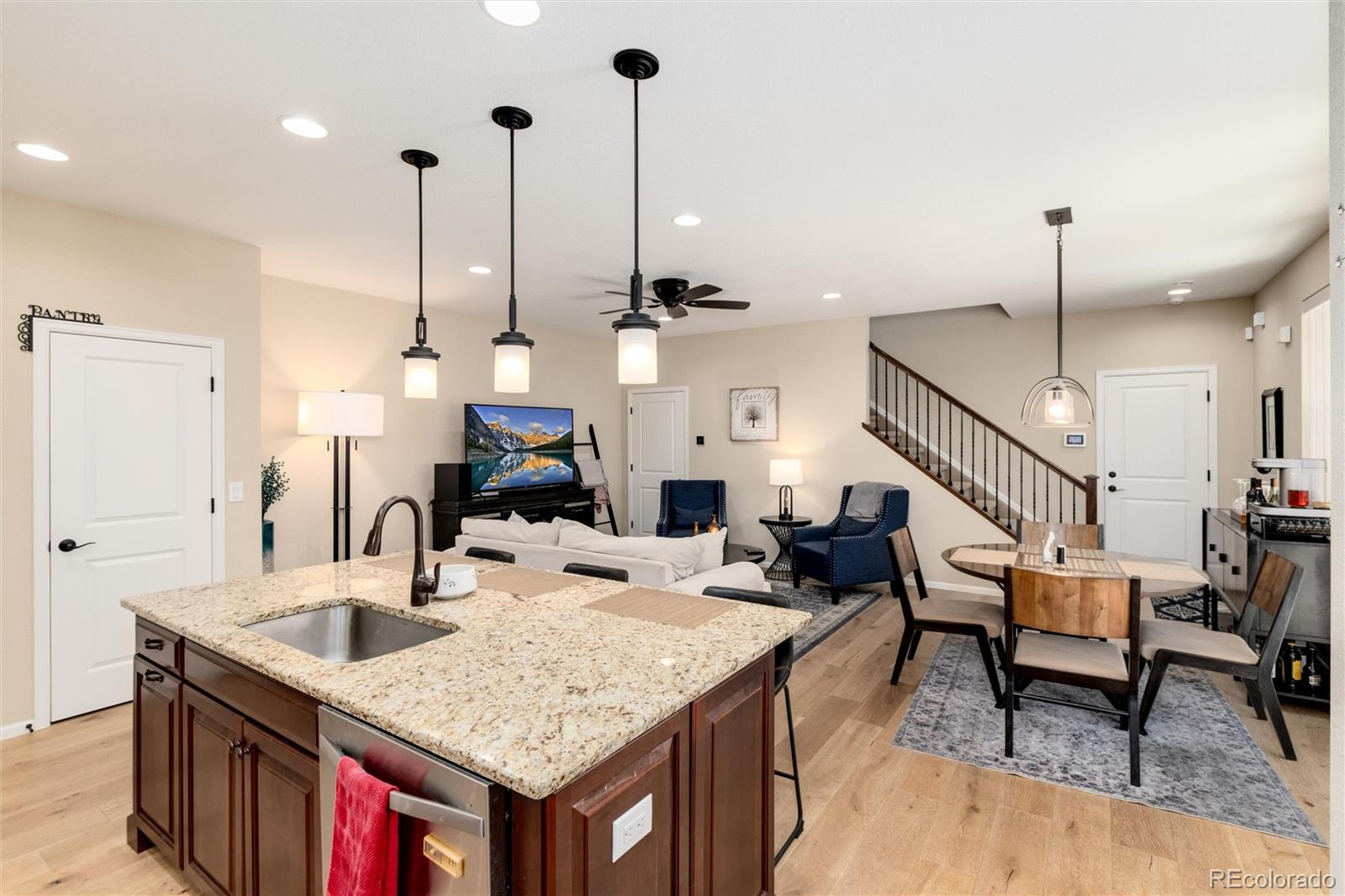 MLS Image #19 for 8186 e 53rd drive,denver, Colorado