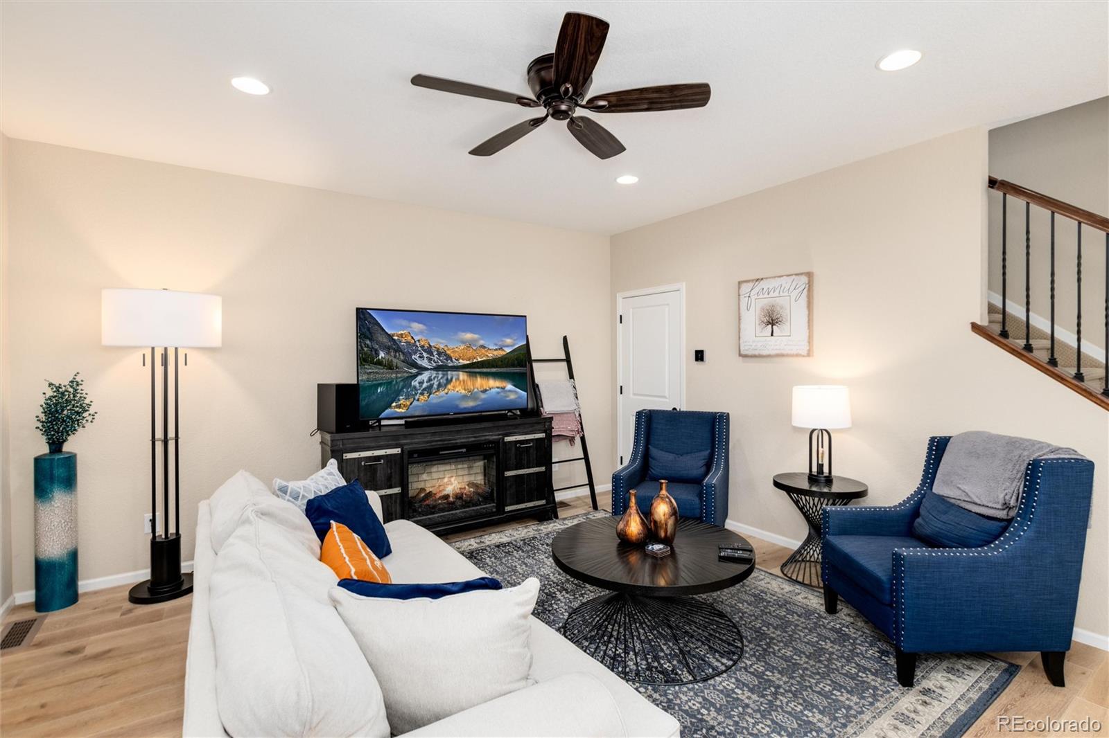 MLS Image #4 for 8186 e 53rd drive,denver, Colorado