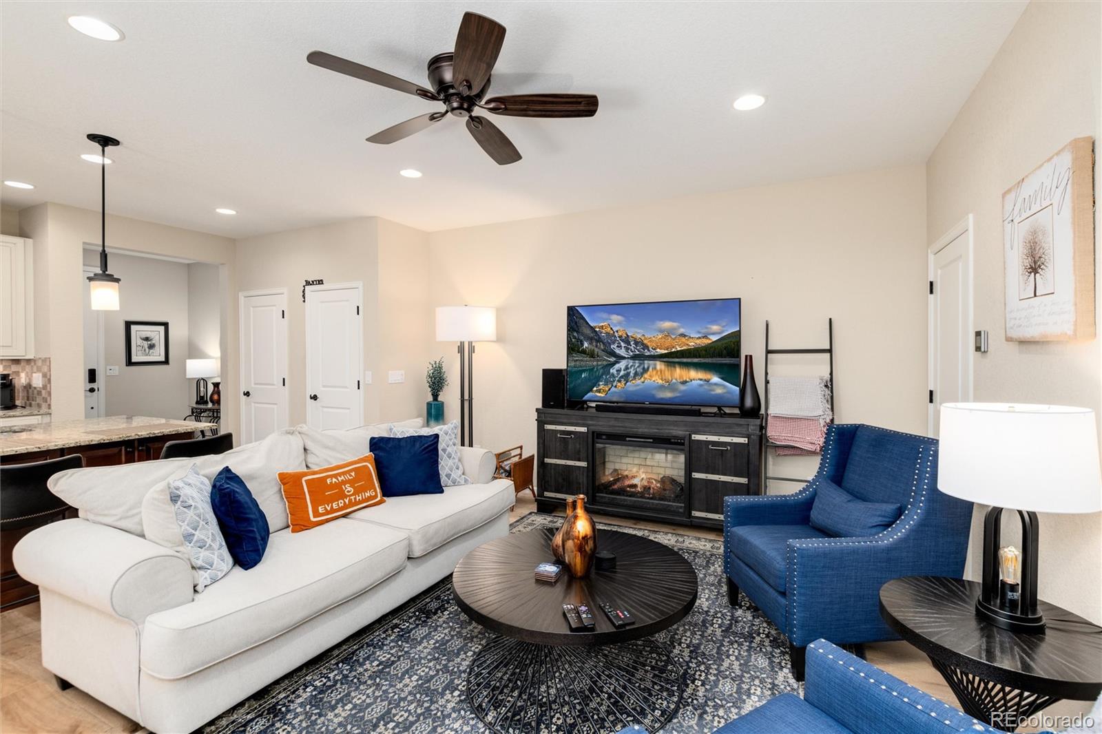 MLS Image #5 for 8186 e 53rd drive,denver, Colorado