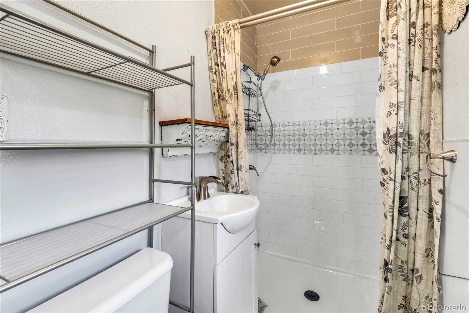 MLS Image #14 for 719  walnut street,brighton, Colorado