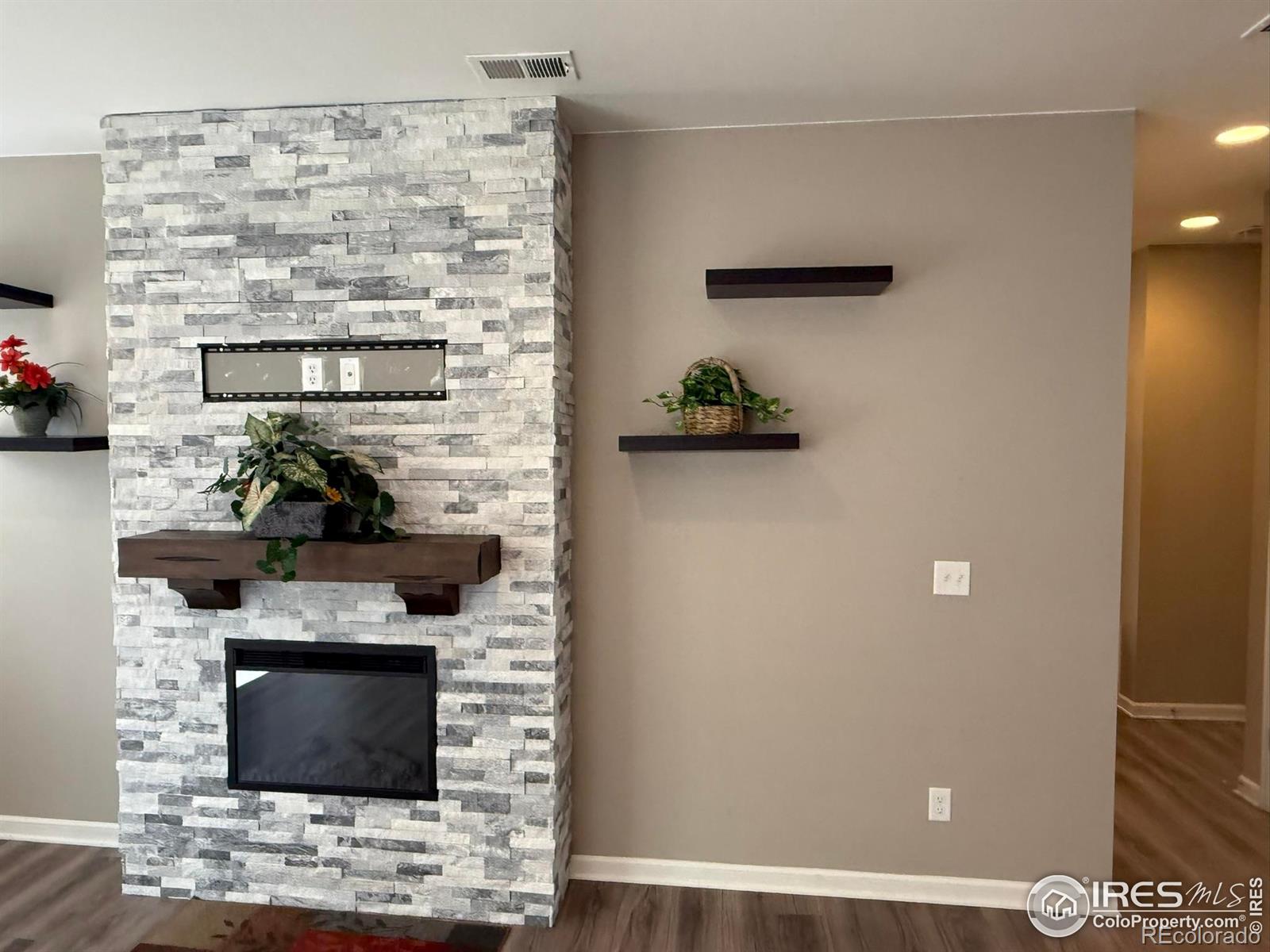 MLS Image #5 for 5536  bexley drive,windsor, Colorado