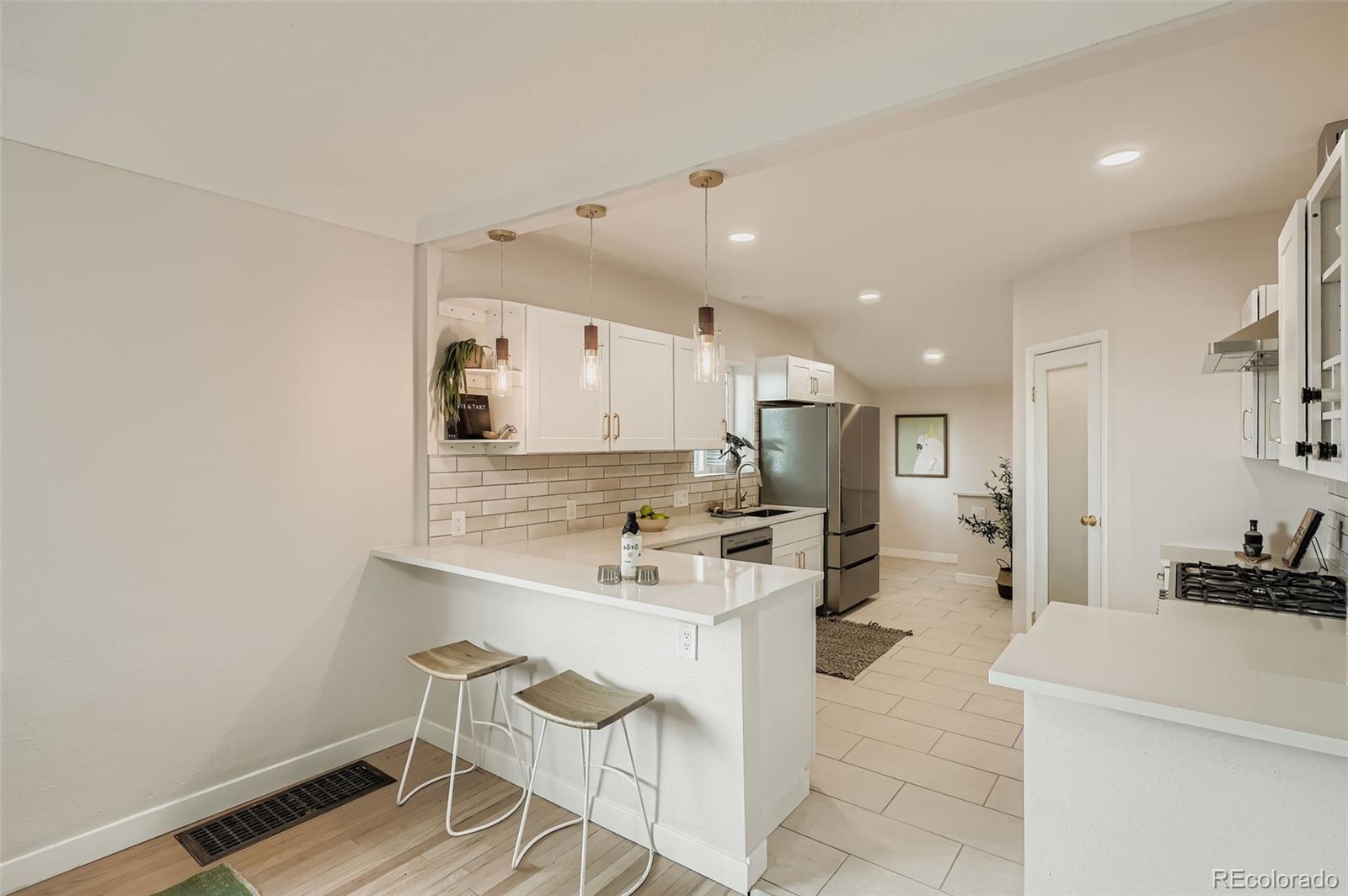 MLS Image #7 for 2558 n gilpin street,denver, Colorado