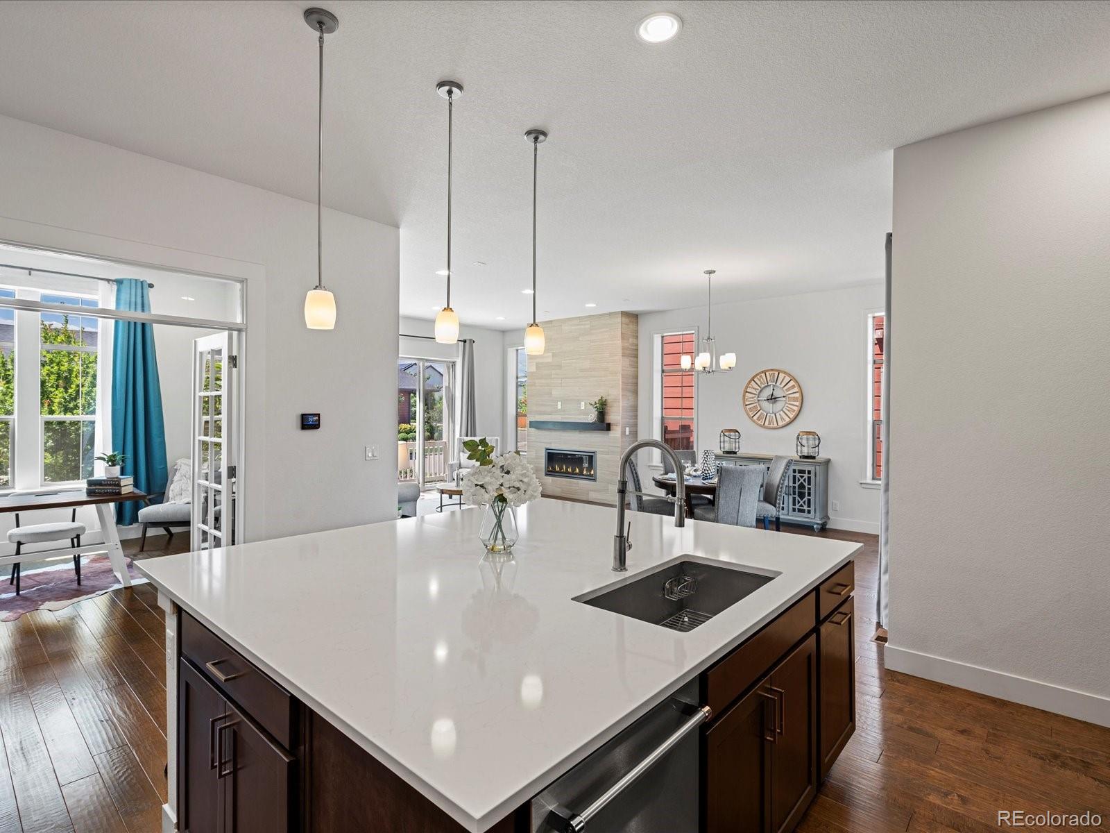 MLS Image #13 for 10235 e 59th avenue,denver, Colorado