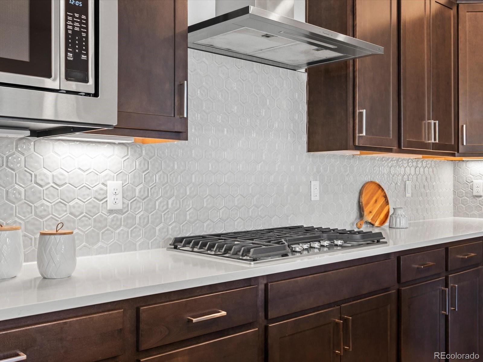 MLS Image #14 for 10235 e 59th avenue,denver, Colorado