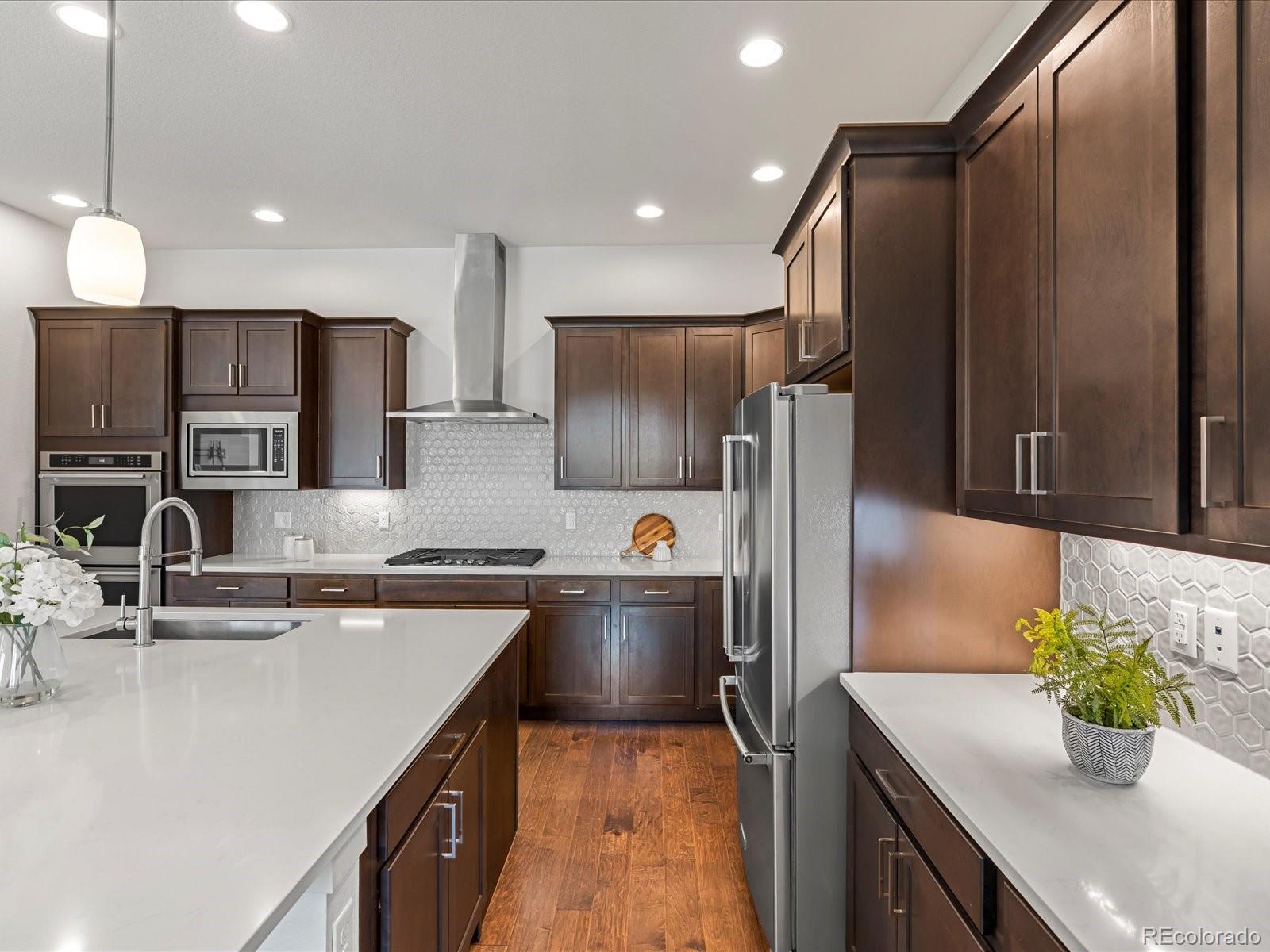 MLS Image #16 for 10235 e 59th avenue,denver, Colorado