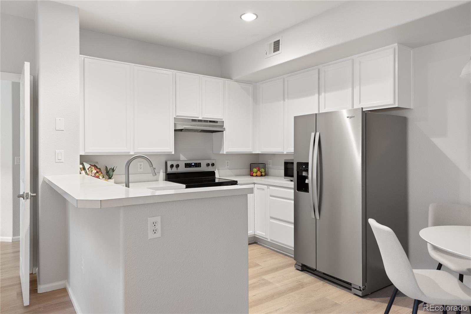 MLS Image #4 for 4385 s balsam street 5-104,littleton, Colorado