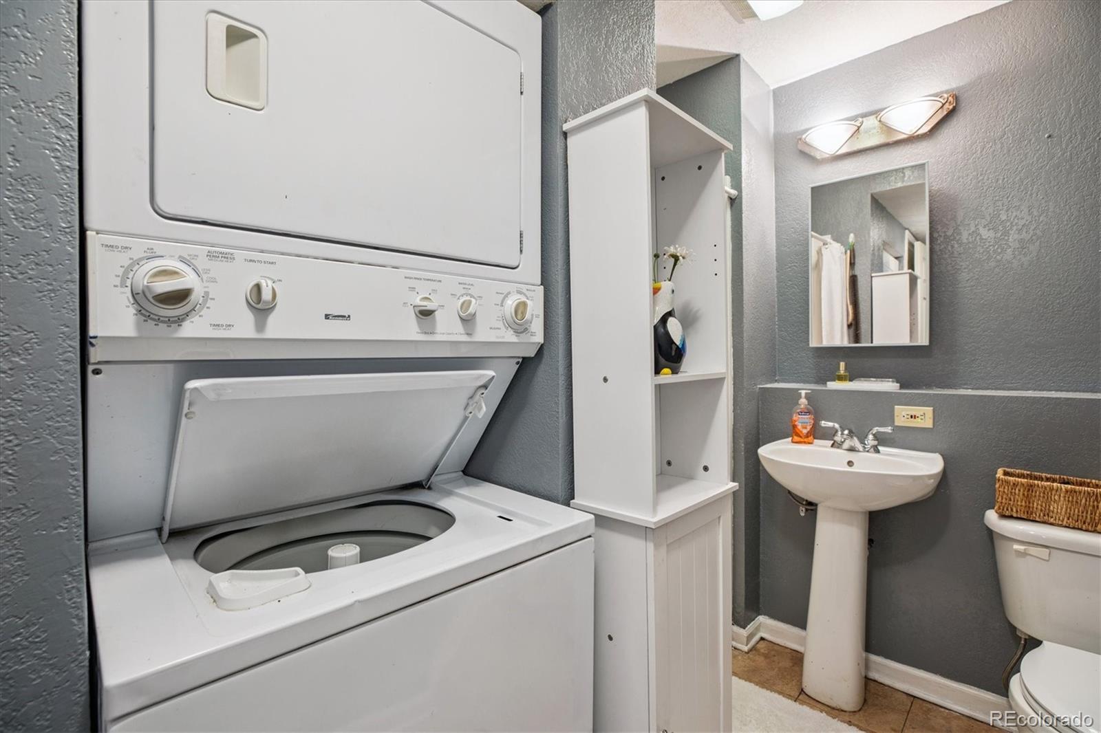 MLS Image #17 for 19061 e oxford drive,aurora, Colorado