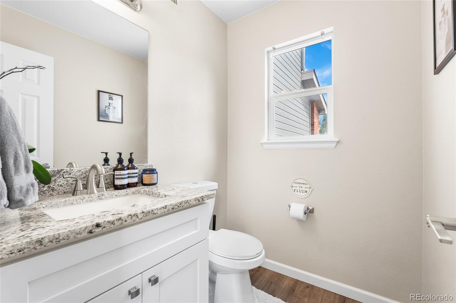 MLS Image #6 for 21535 e 39th avenue,denver, Colorado