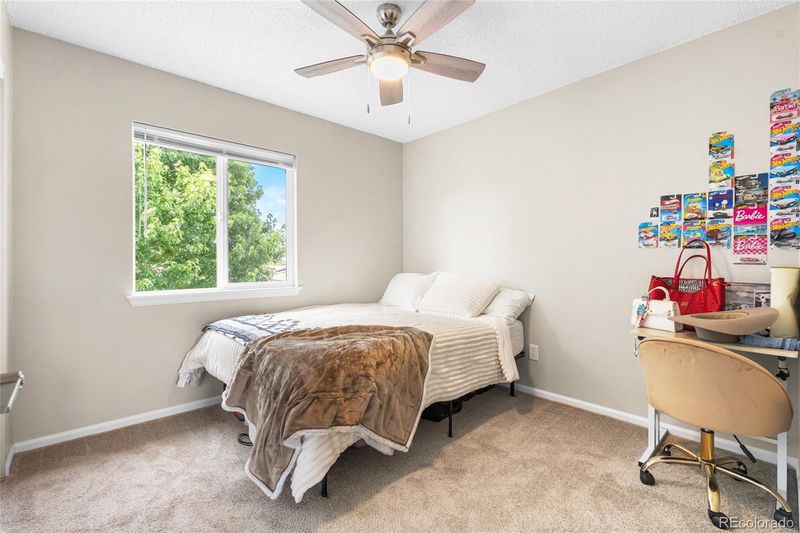 MLS Image #9 for 21535 e 39th avenue,denver, Colorado