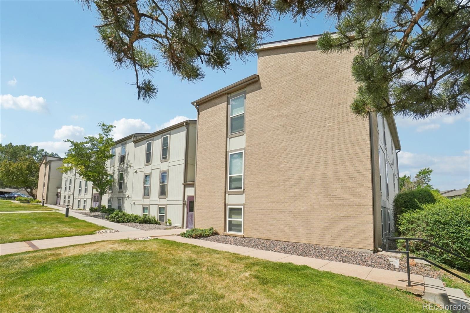MLS Image #1 for 7305 s xenia circle e,centennial, Colorado