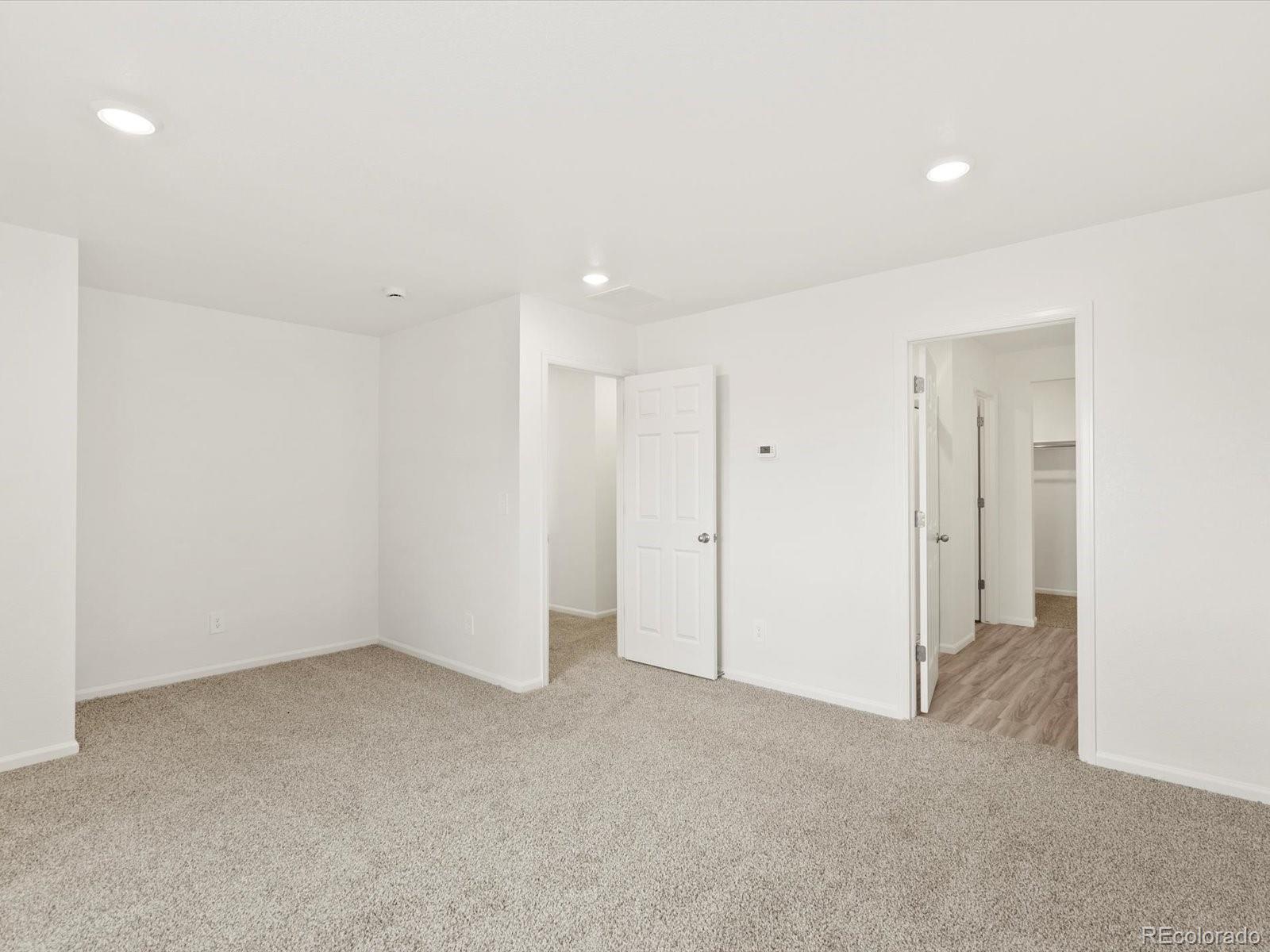 MLS Image #10 for 21074 e 65th drive,aurora, Colorado