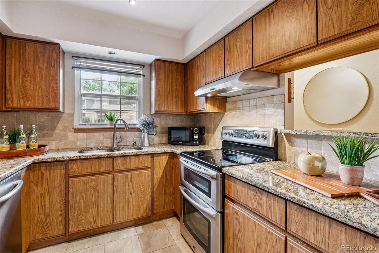 MLS Image #11 for 2710 e otero place,centennial, Colorado