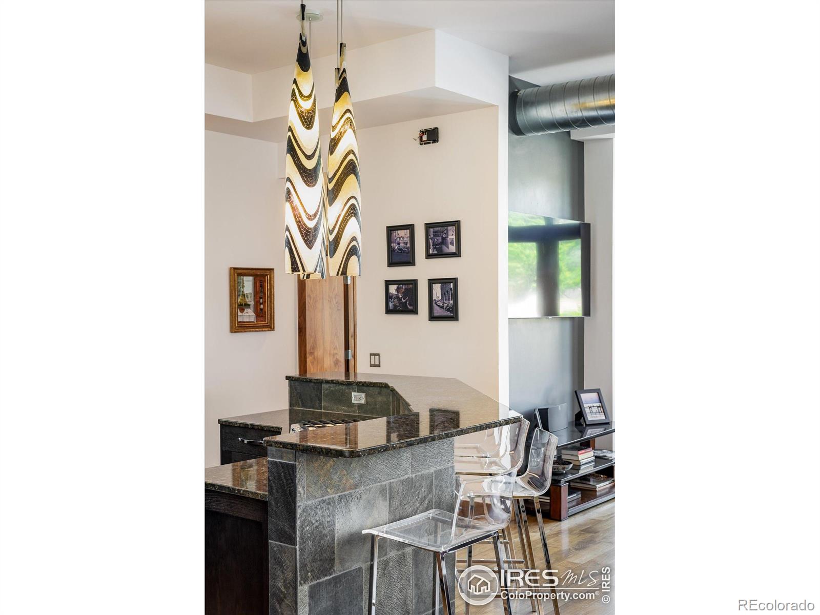 MLS Image #13 for 820  pearl street,boulder, Colorado