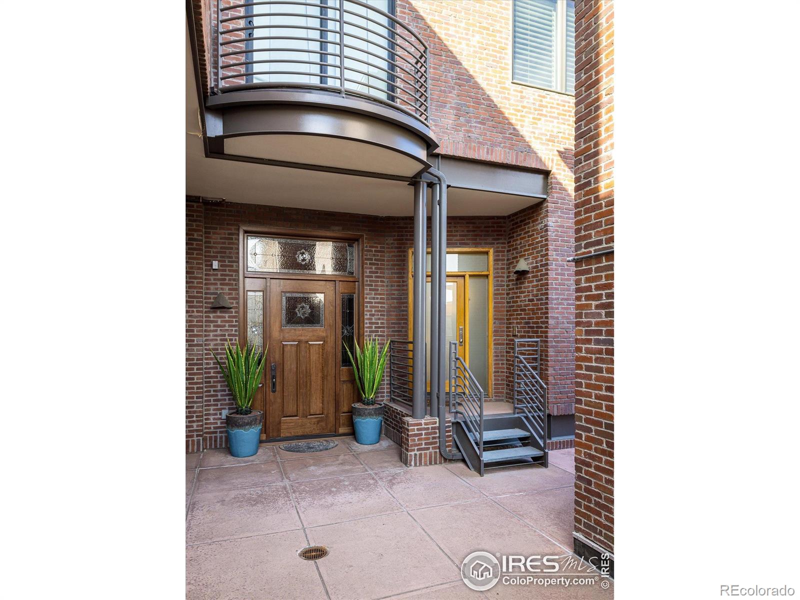 MLS Image #2 for 820  pearl street,boulder, Colorado