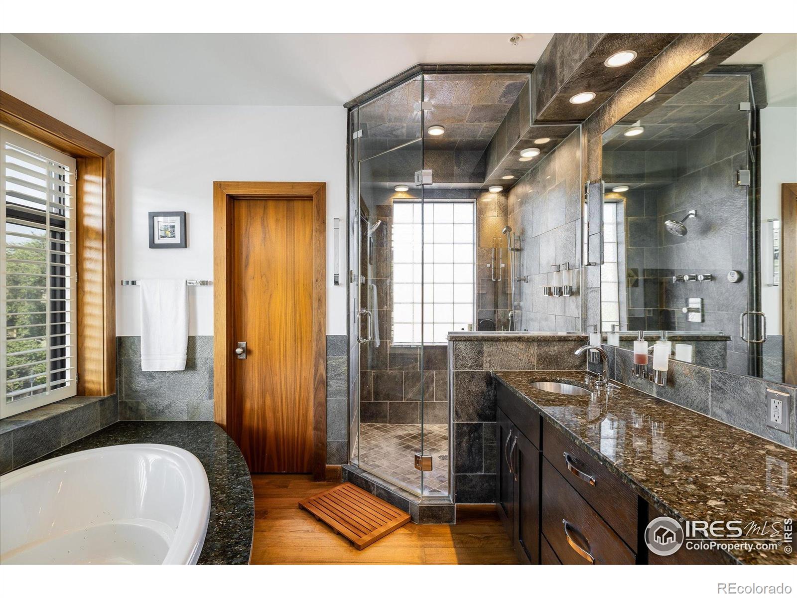 MLS Image #24 for 820  pearl street,boulder, Colorado