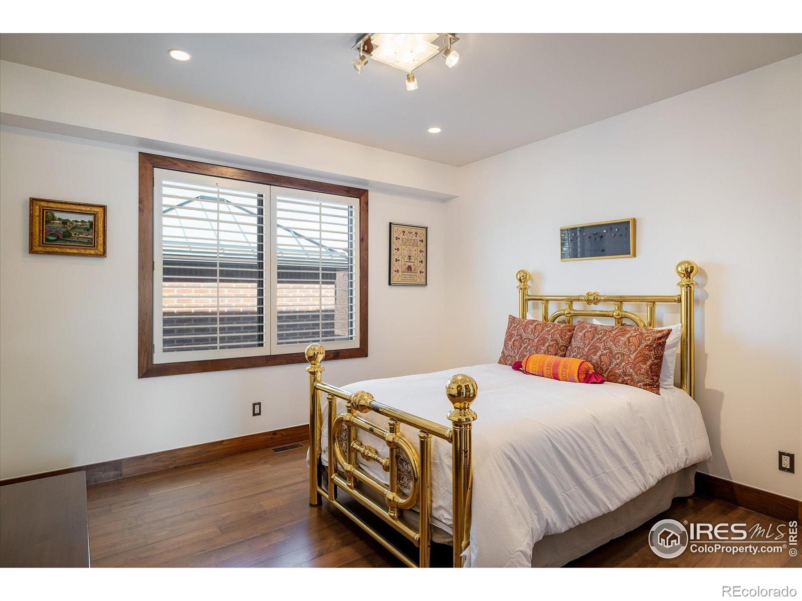 MLS Image #28 for 820  pearl street,boulder, Colorado