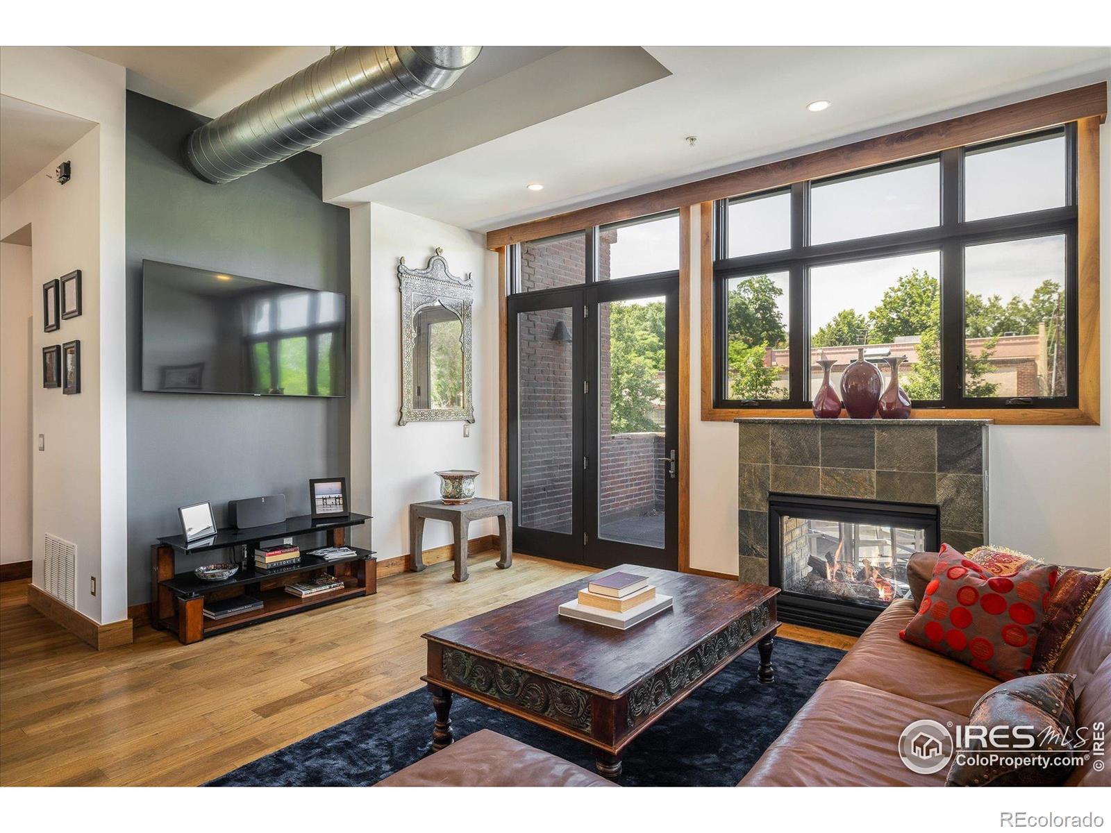 MLS Image #7 for 820  pearl street,boulder, Colorado