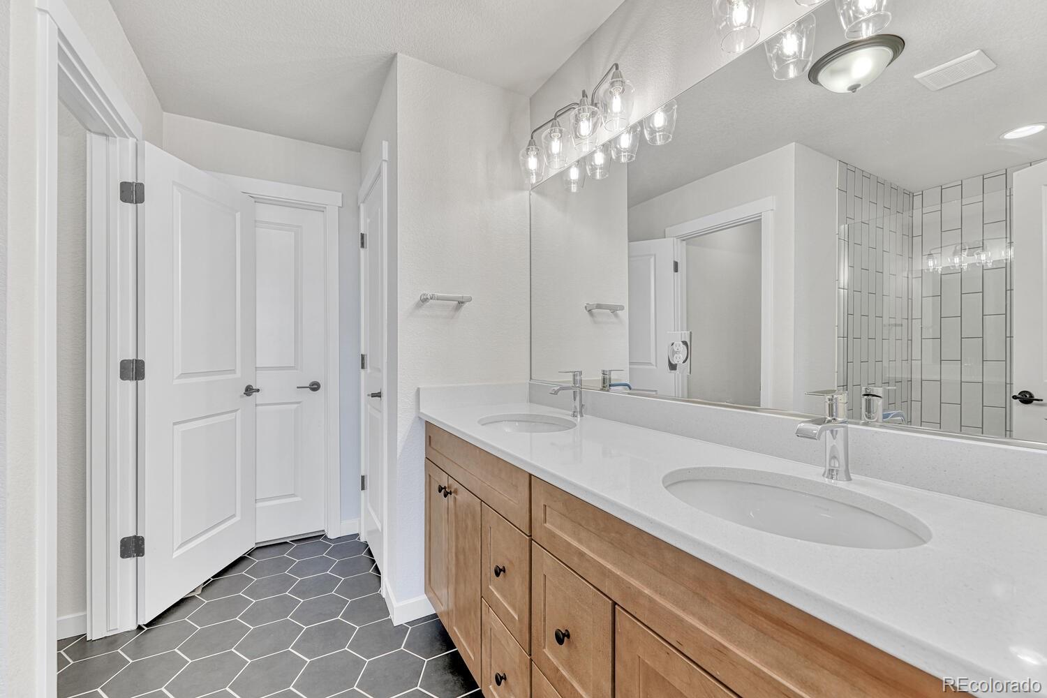 MLS Image #33 for 8648  wolf valley drive,colorado springs, Colorado