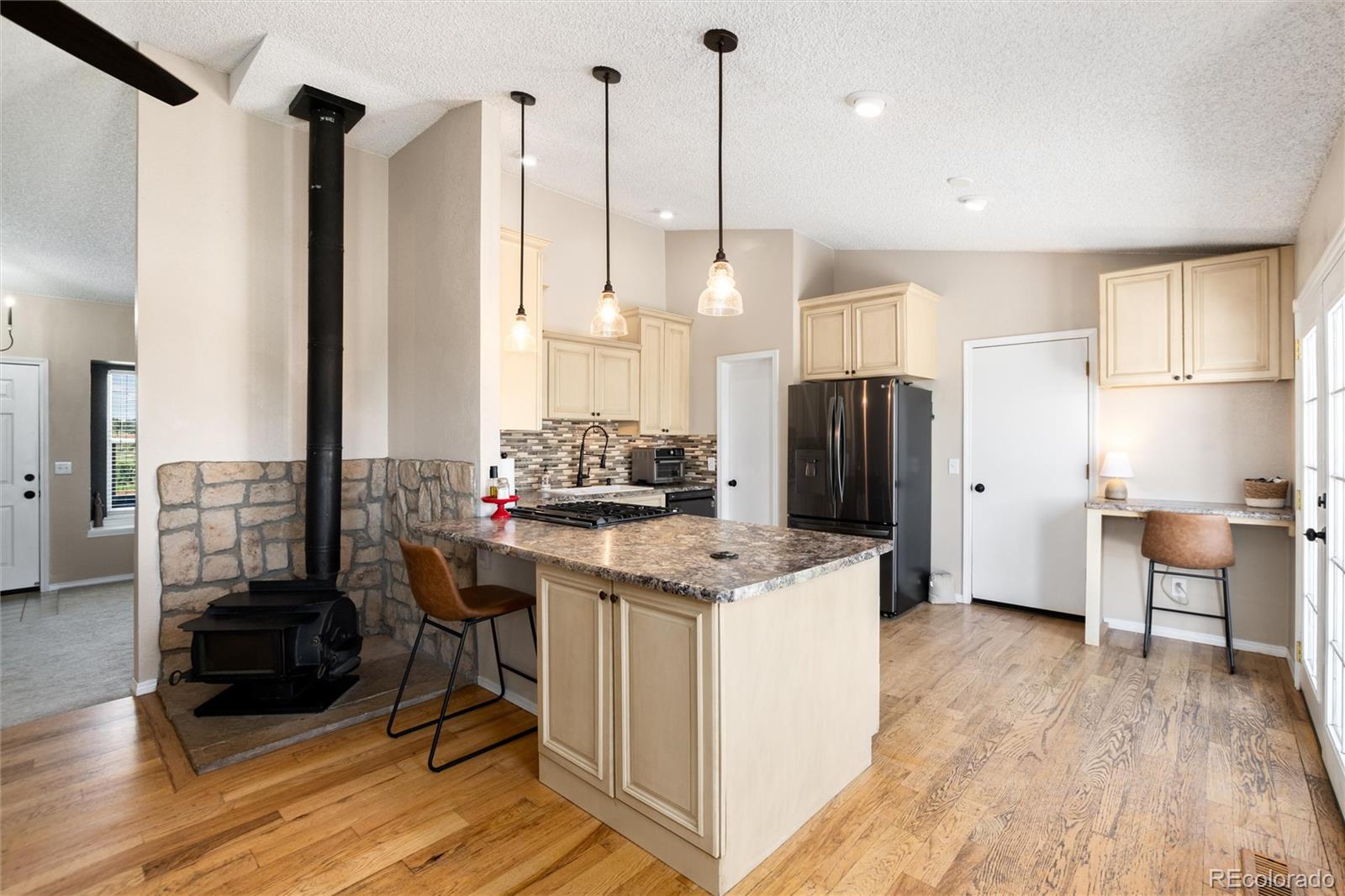 MLS Image #15 for 8804  lariat loop,elizabeth, Colorado