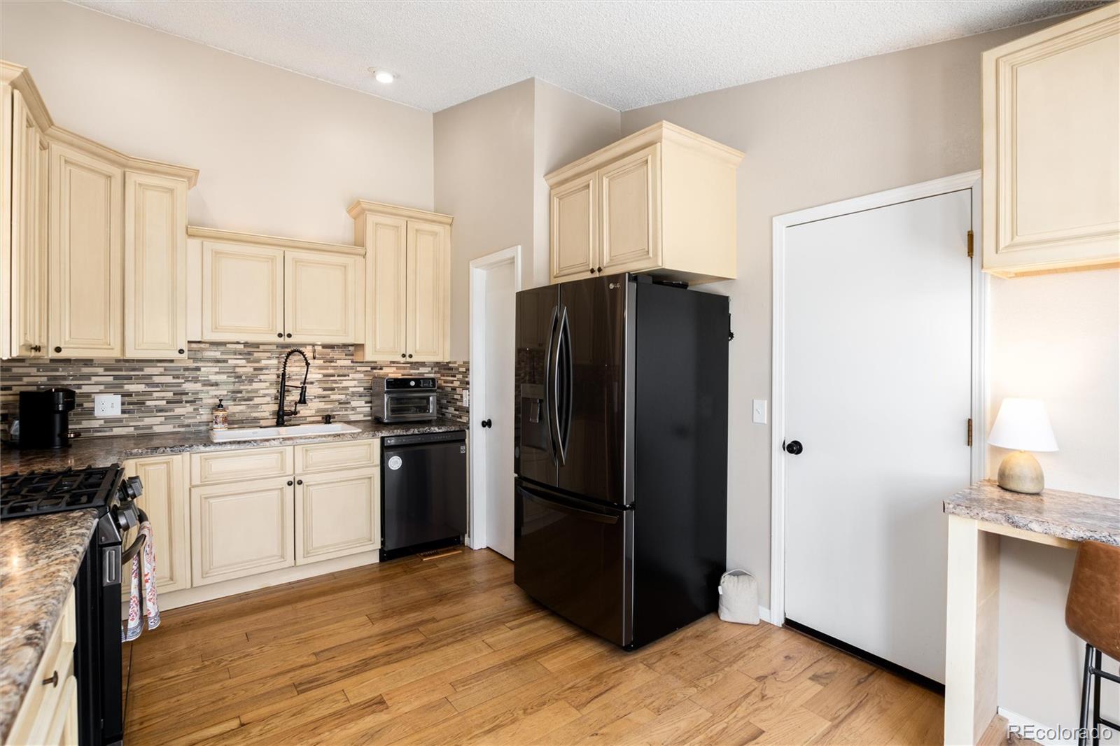 MLS Image #20 for 8804  lariat loop,elizabeth, Colorado