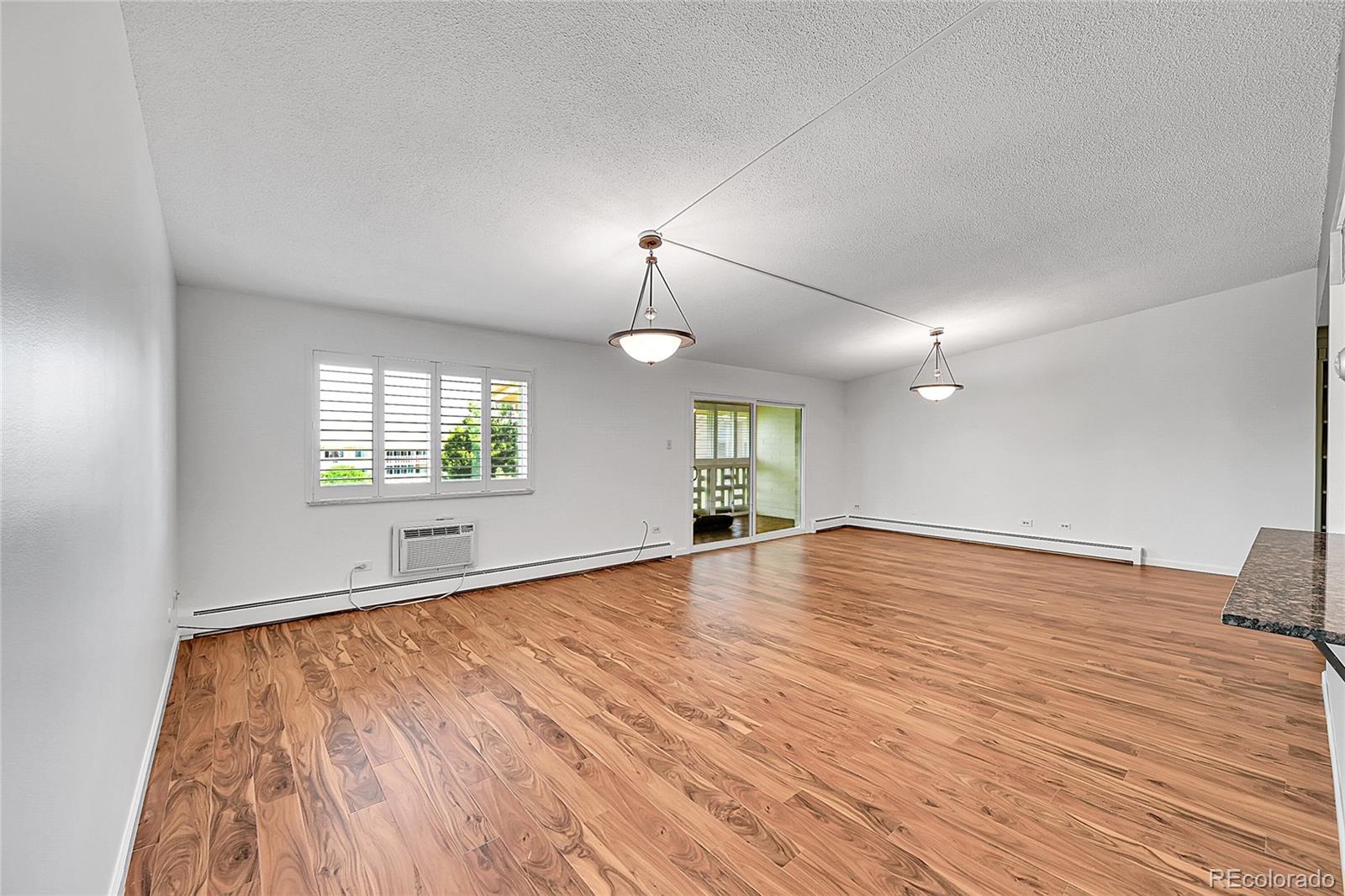 MLS Image #10 for 645 s alton way,denver, Colorado