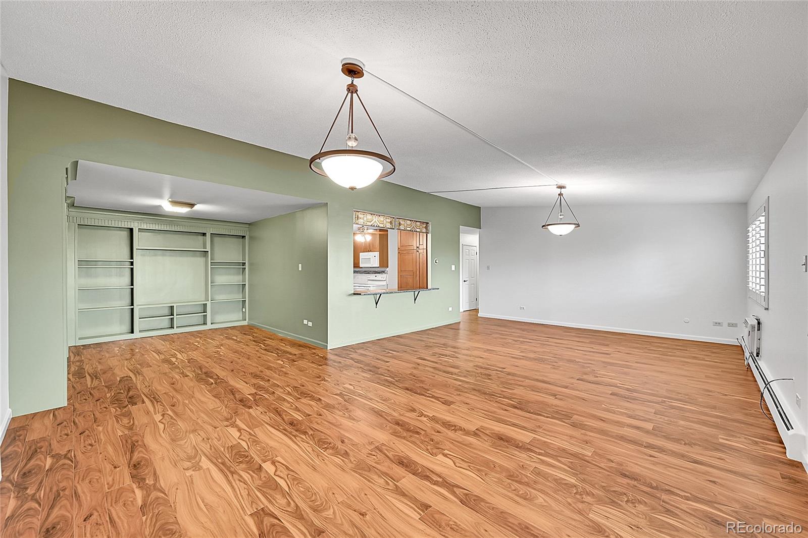MLS Image #11 for 645 s alton way,denver, Colorado