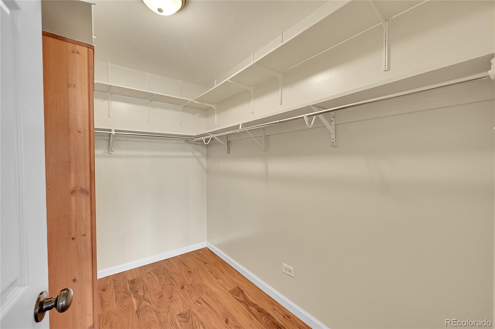 MLS Image #24 for 645 s alton way,denver, Colorado