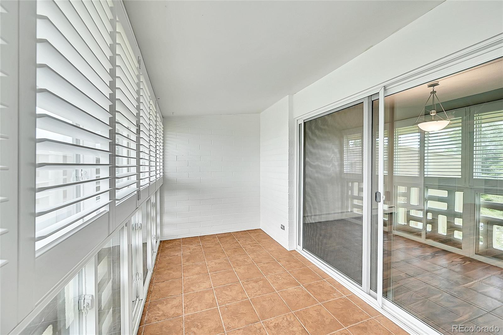 MLS Image #28 for 645 s alton way,denver, Colorado