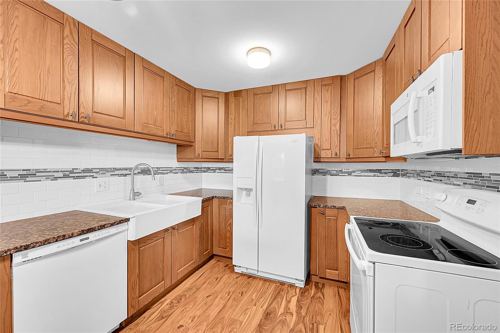 MLS Image #6 for 645 s alton way,denver, Colorado