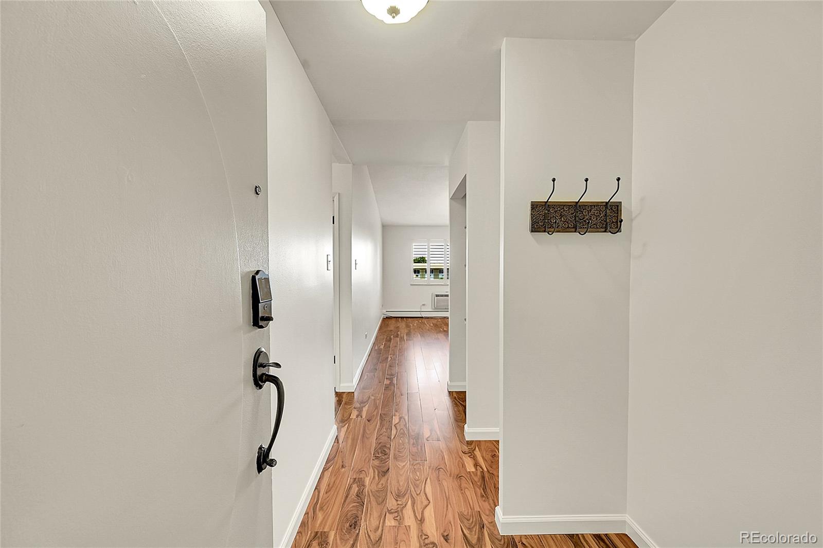 MLS Image #8 for 645 s alton way,denver, Colorado
