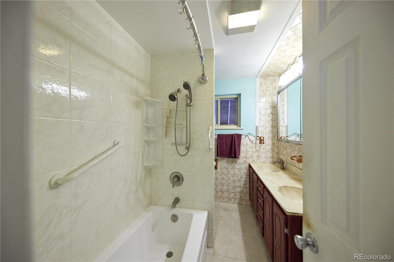 MLS Image #15 for 7834  wyandot street,denver, Colorado