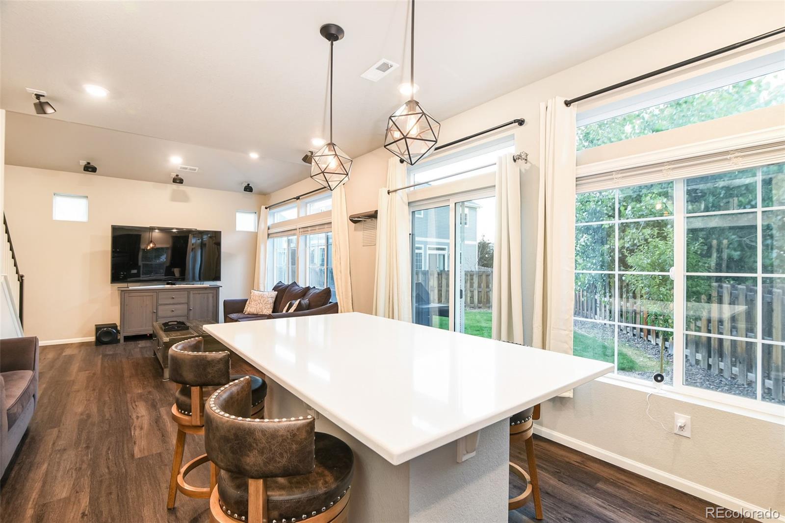 MLS Image #10 for 213 s old hammer court,aurora, Colorado
