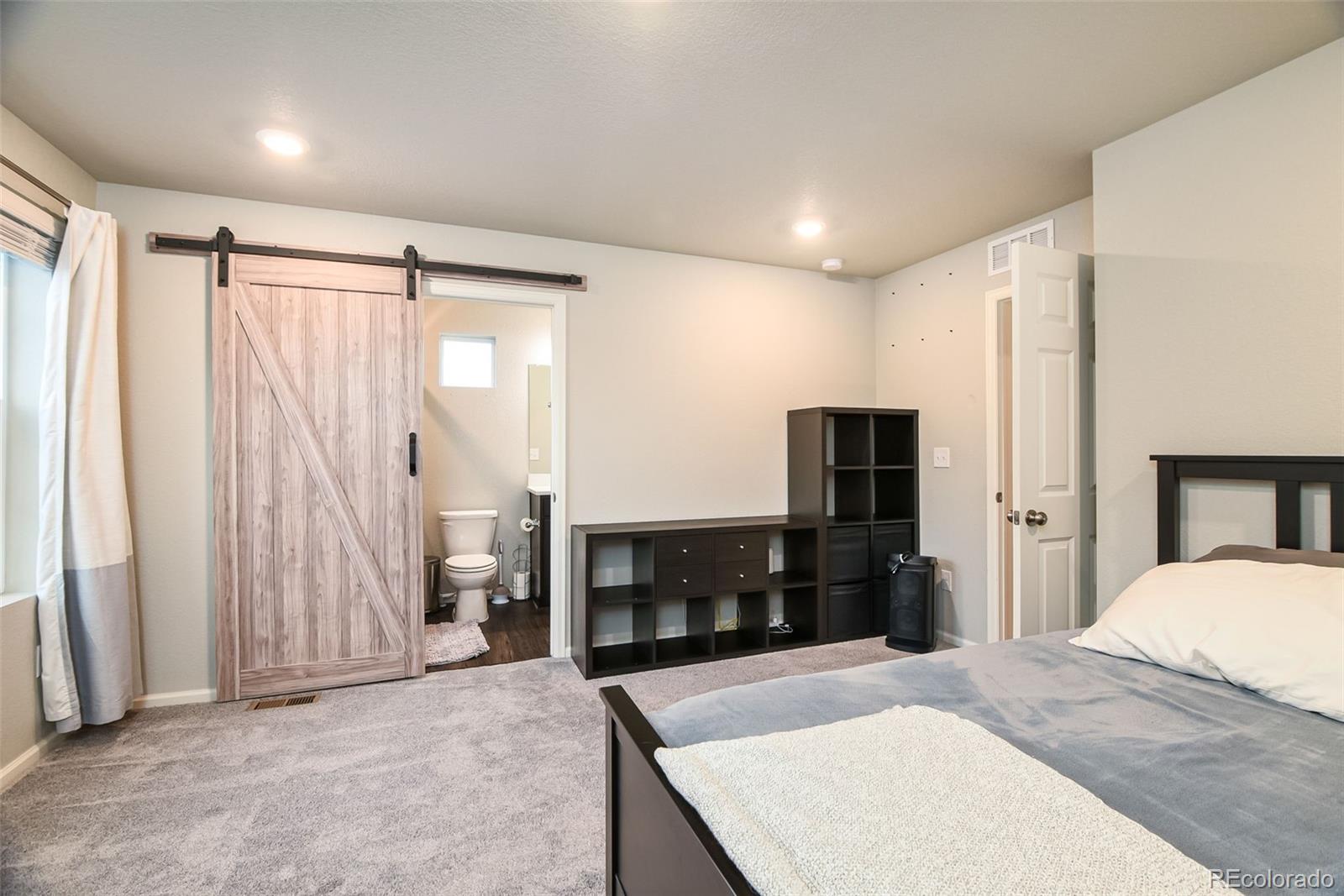 MLS Image #14 for 213 s old hammer court,aurora, Colorado