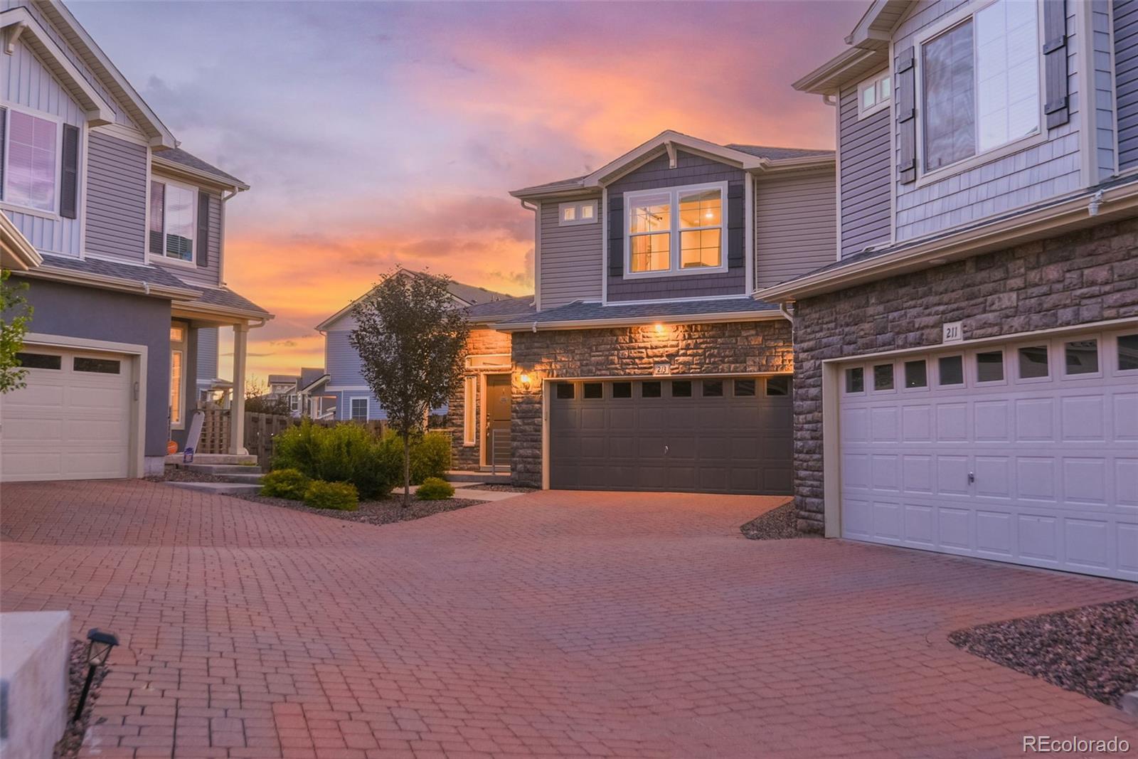 MLS Image #36 for 213 s old hammer court,aurora, Colorado
