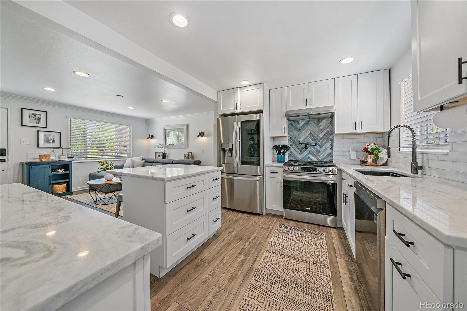 MLS Image #7 for 3015  holly street,denver, Colorado