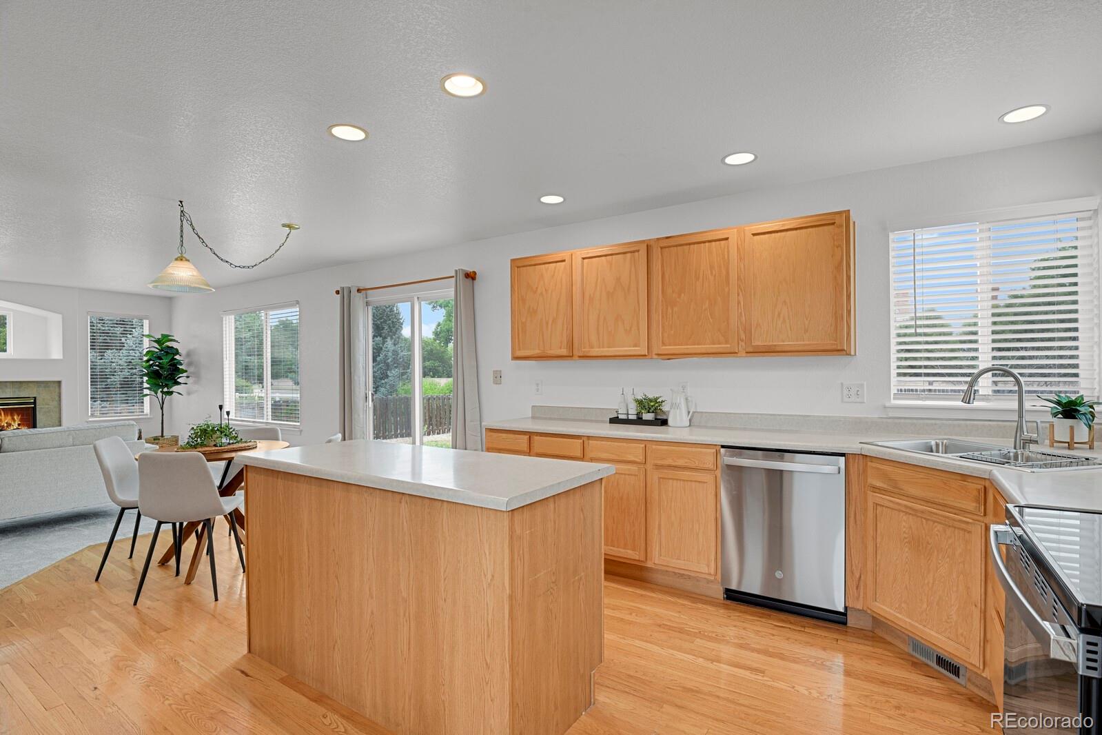 MLS Image #14 for 722  ridge creek court,longmont, Colorado