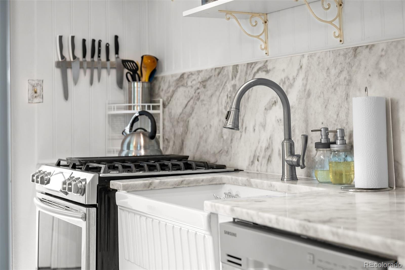 MLS Image #5 for 5465  saulsbury court,arvada, Colorado