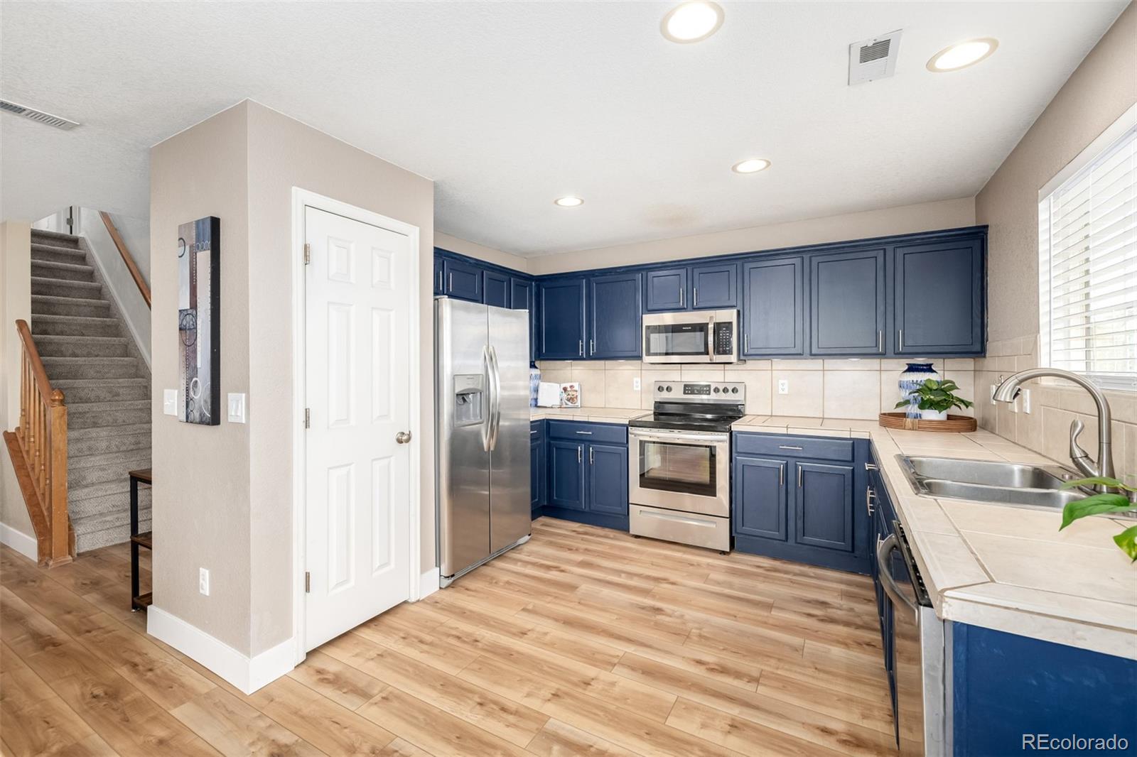 MLS Image #9 for 8136 s memphis way,englewood, Colorado