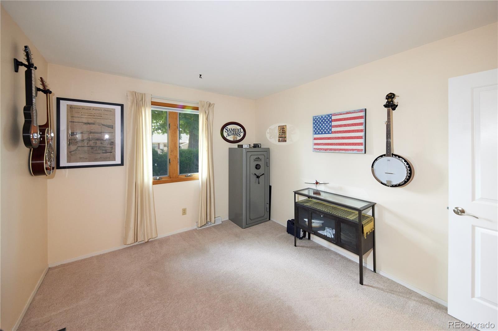 MLS Image #15 for 3820 s harlan street,denver, Colorado