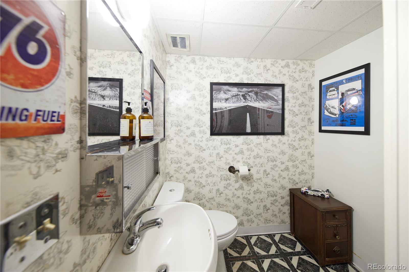 MLS Image #24 for 3820 s harlan street,denver, Colorado