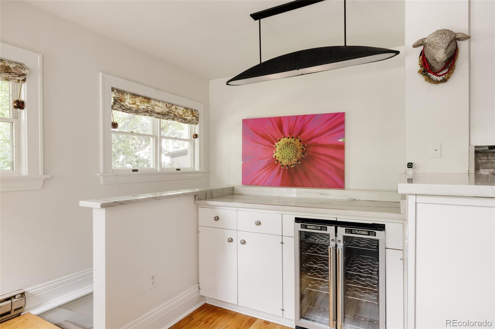 MLS Image #16 for 1315 n high street,denver, Colorado