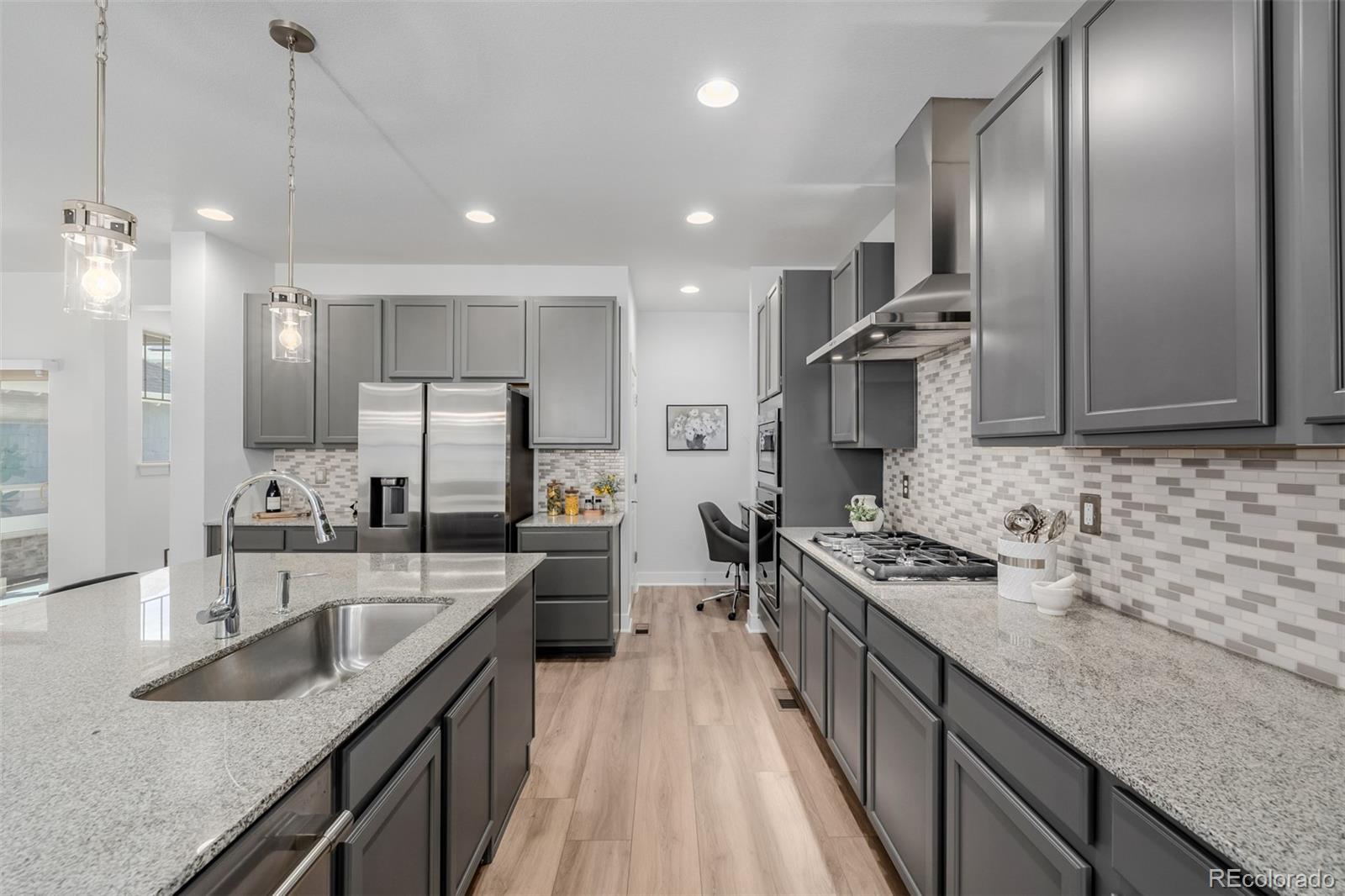 MLS Image #11 for 13736  umatilla lane,broomfield, Colorado